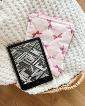 Load image into Gallery viewer, Pink Tossed Bows Quilted E-Reader Sleeve