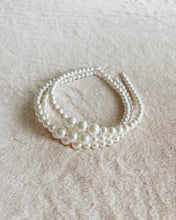 Load image into Gallery viewer, Pearl Beaded Headband
