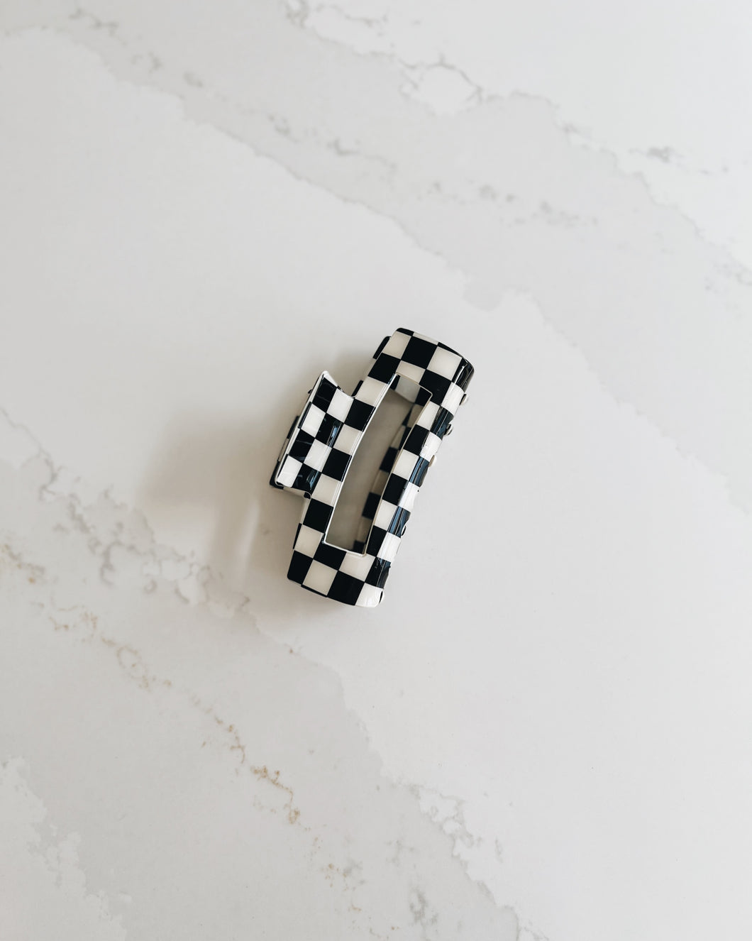 Black and White Checkered Claw Clip